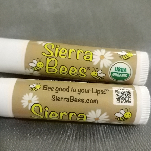 Lipstick and Lip Balm Set - Picture 5 of 6